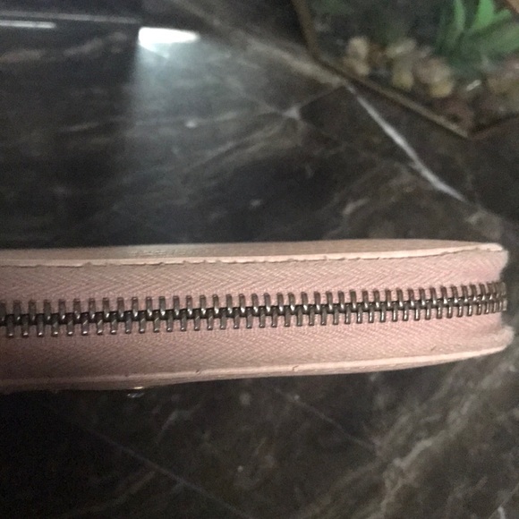 Pink Gucci wallet butterfly - Picture 4 of 4